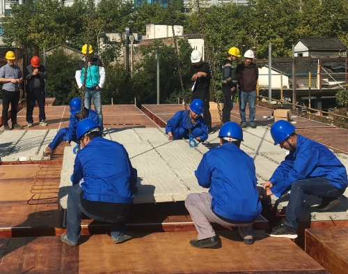 【转型升级】新宝GG首个装配式公共建筑PC构件成功吊装