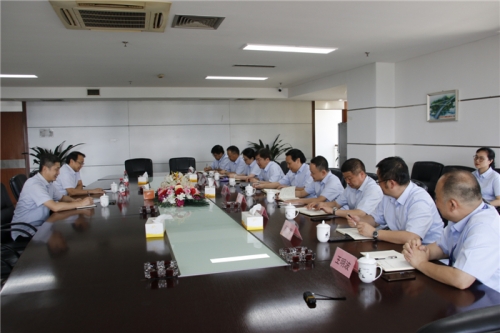 【领导关怀】市城投集团党委副书记郭东晓一行赴新宝GG集团走访调研